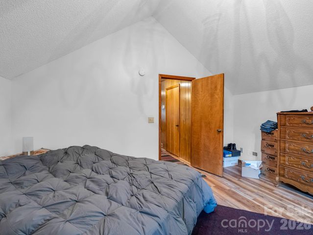 90 Mcentire Road, Tryon, NC 28782