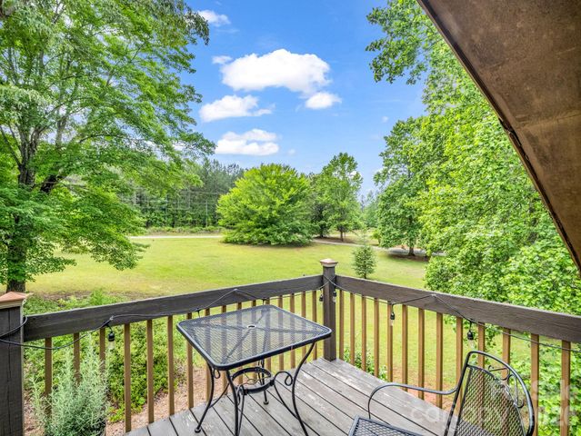 90 Mcentire Road, Tryon, NC 28782