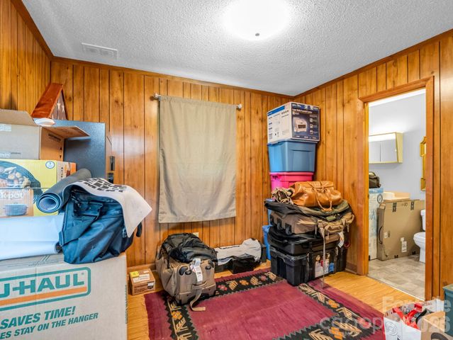 90 Mcentire Road, Tryon, NC 28782