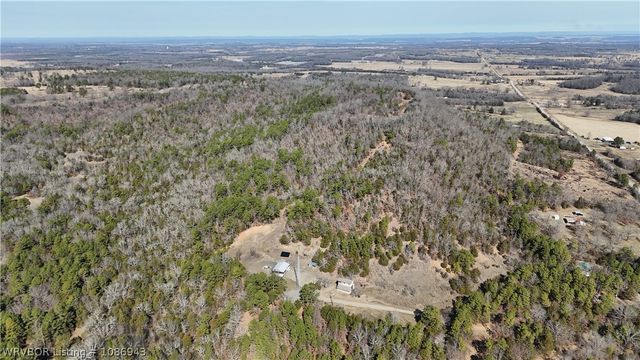 17425 Potts Road, Charleston, AR 72933