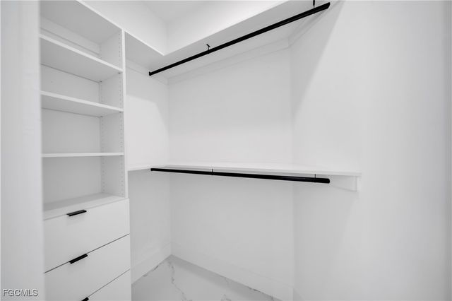 921 NW 8th TER, Cape Coral, FL 33993