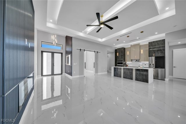 921 NW 8th TER, Cape Coral, FL 33993