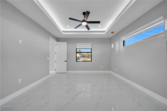 921 NW 8th TER, Cape Coral, FL 33993