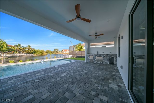 921 NW 8th TER, Cape Coral, FL 33993