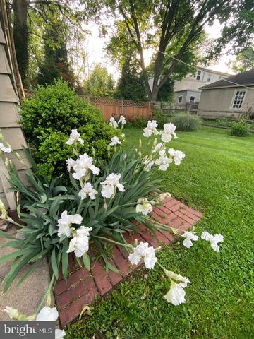 106 MONTGOMERY AVE, Erdenheim, PA 19038