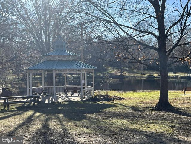 106 MONTGOMERY AVE, Erdenheim, PA 19038