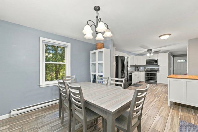 27 Hampshire Drive, Derry, NH 03038