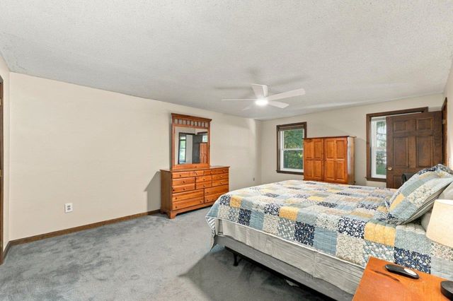 27 Hampshire Drive, Derry, NH 03038