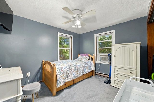 27 Hampshire Drive, Derry, NH 03038