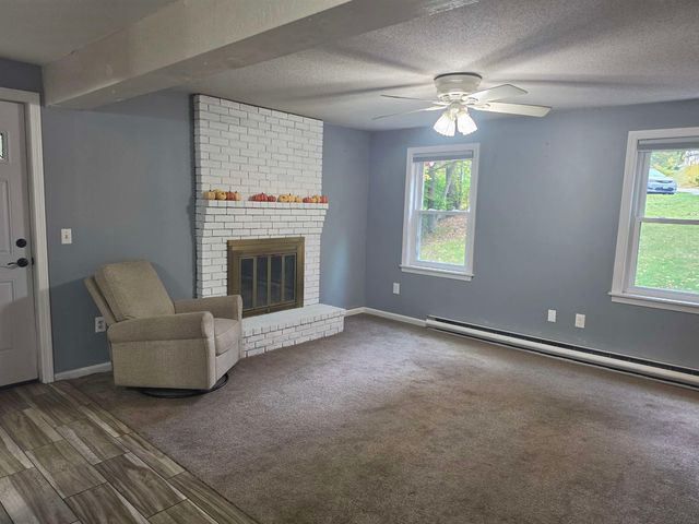 27 Hampshire Drive, Derry, NH 03038