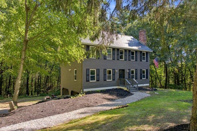 27 Hampshire Drive, Derry, NH 03038