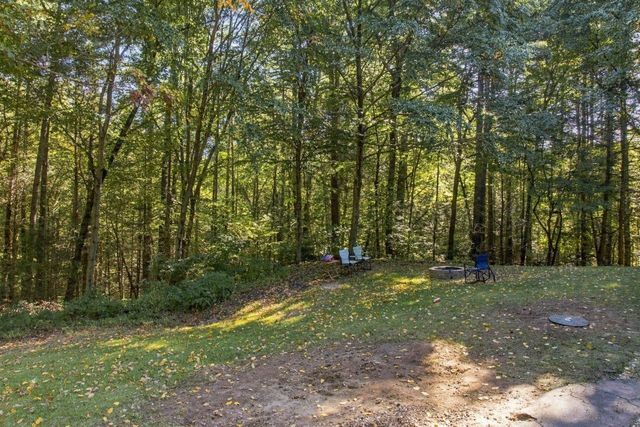 27 Hampshire Drive, Derry, NH 03038