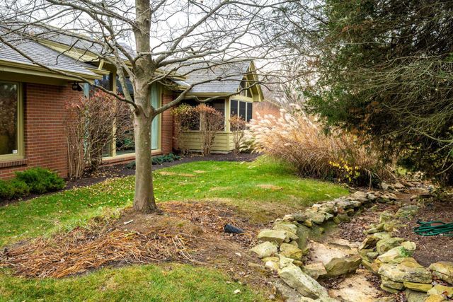 2820 Wind Pump Road, Fort Wayne, IN 46804