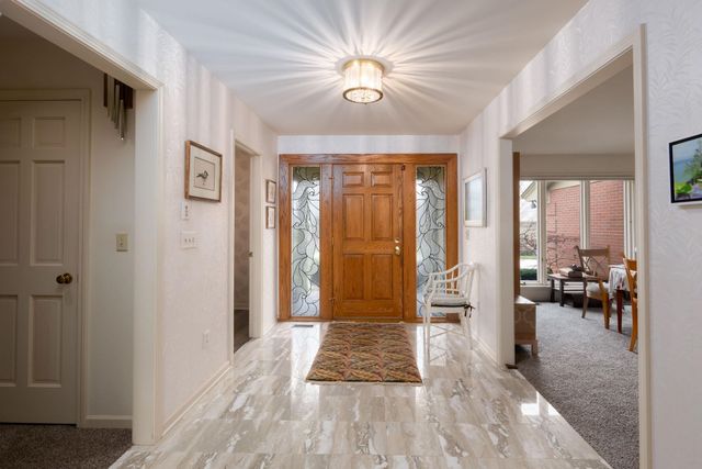 2820 Wind Pump Road, Fort Wayne, IN 46804