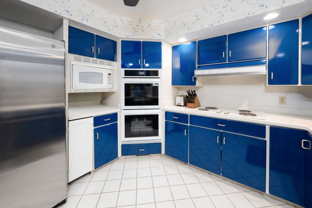 2820 Wind Pump Road, Fort Wayne, IN 46804