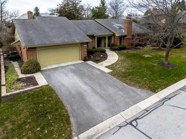 2820 Wind Pump Road, Fort Wayne, IN 46804