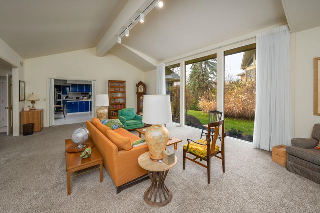 2820 Wind Pump Road, Fort Wayne, IN 46804