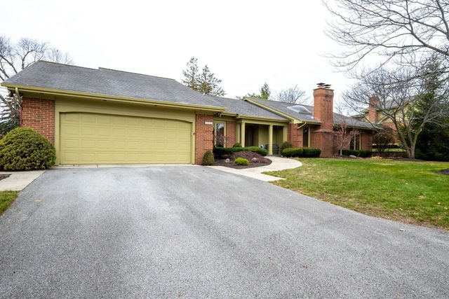 2820 Wind Pump Road, Fort Wayne, IN 46804