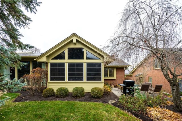 2820 Wind Pump Road, Fort Wayne, IN 46804