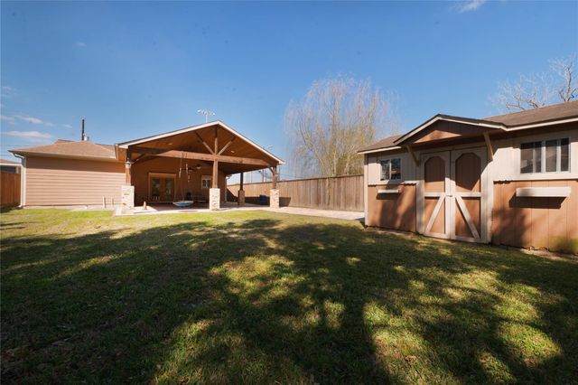 910 Avenue J, South Houston, TX 77587