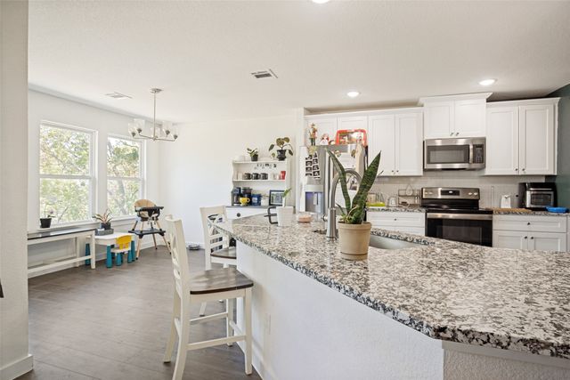 722 Haynie Drive, Runaway Bay, TX 76426