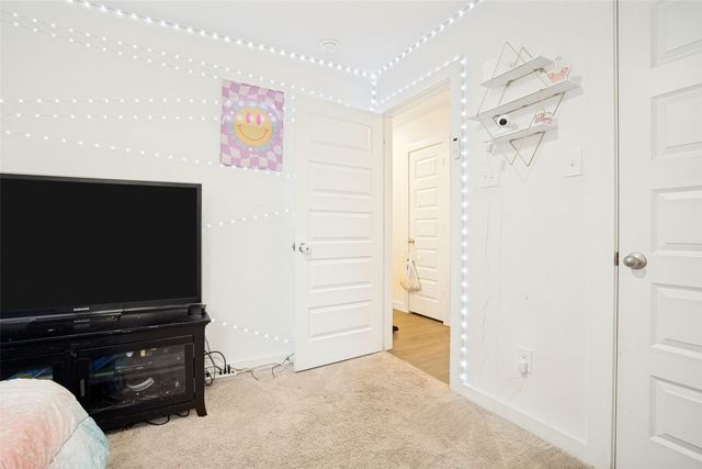 722 Haynie Drive, Runaway Bay, TX 76426