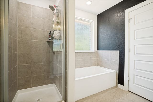 722 Haynie Drive, Runaway Bay, TX 76426