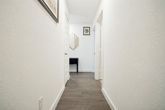 722 Haynie Drive, Runaway Bay, TX 76426
