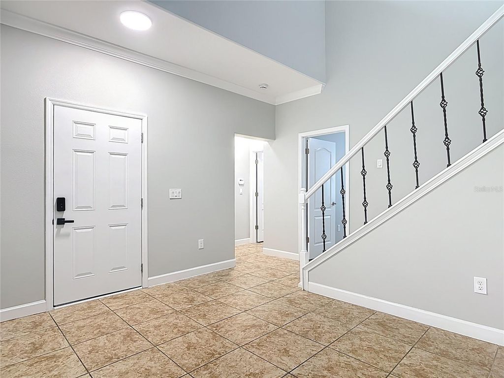 Image 11 of property listing at 4764 COPPOLA DRIVE, Mount Dora, FL 32757