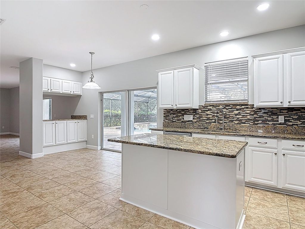 Image 20 of property listing at 4764 COPPOLA DRIVE, Mount Dora, FL 32757