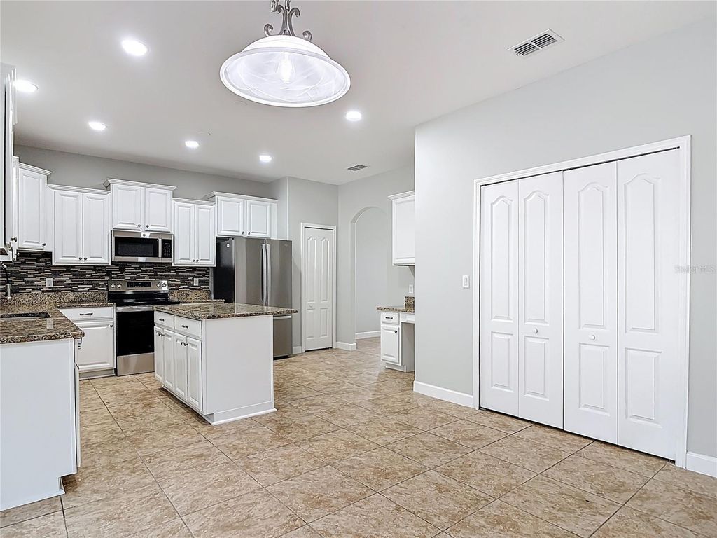 Image 29 of property listing at 4764 COPPOLA DRIVE, Mount Dora, FL 32757