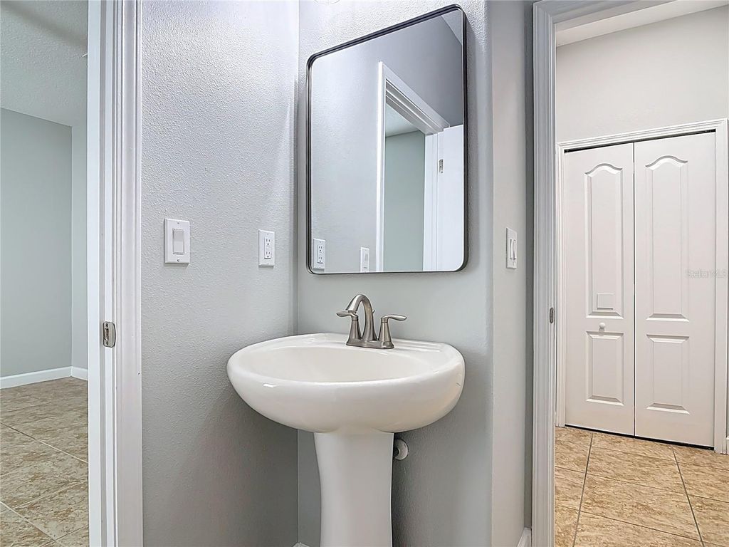 Image 39 of property listing at 4764 COPPOLA DRIVE, Mount Dora, FL 32757