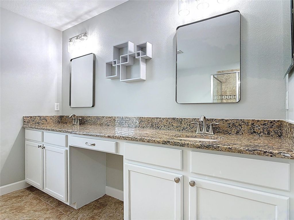 Image 55 of property listing at 4764 COPPOLA DRIVE, Mount Dora, FL 32757