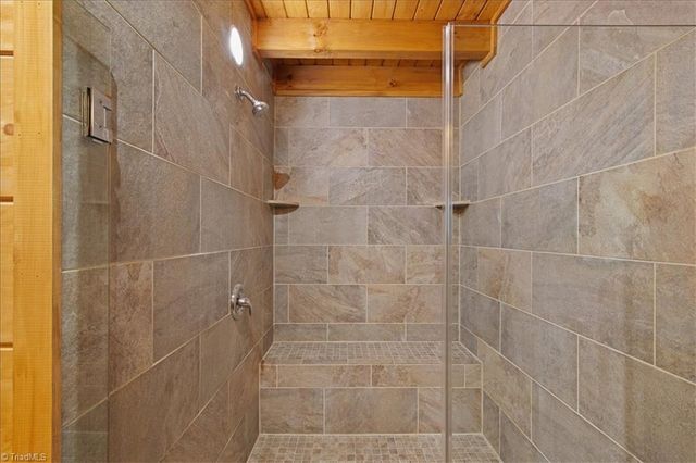152 Hawk Pointe, Ararat, VA 24053