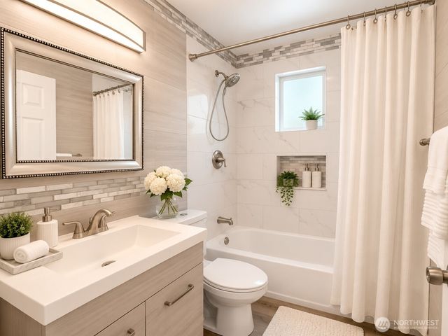 6950 24th Avenue SW, Seattle, WA 98106