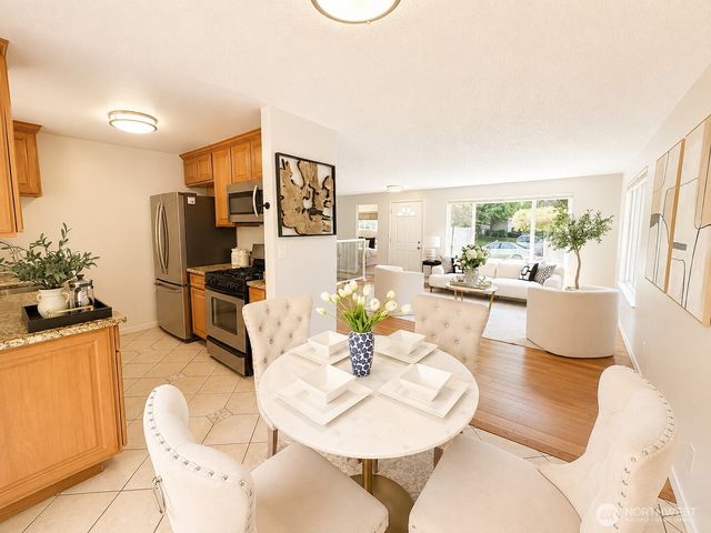 6950 24th Avenue SW, Seattle, WA 98106
