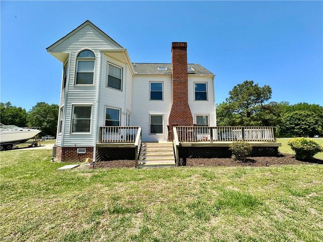 101 Fleetney CIR, Smithfield, VA 23430