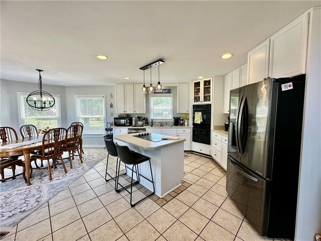101 Fleetney CIR, Smithfield, VA 23430