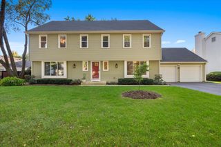 550 Longmeadow Circle, St. Charles, IL 60174