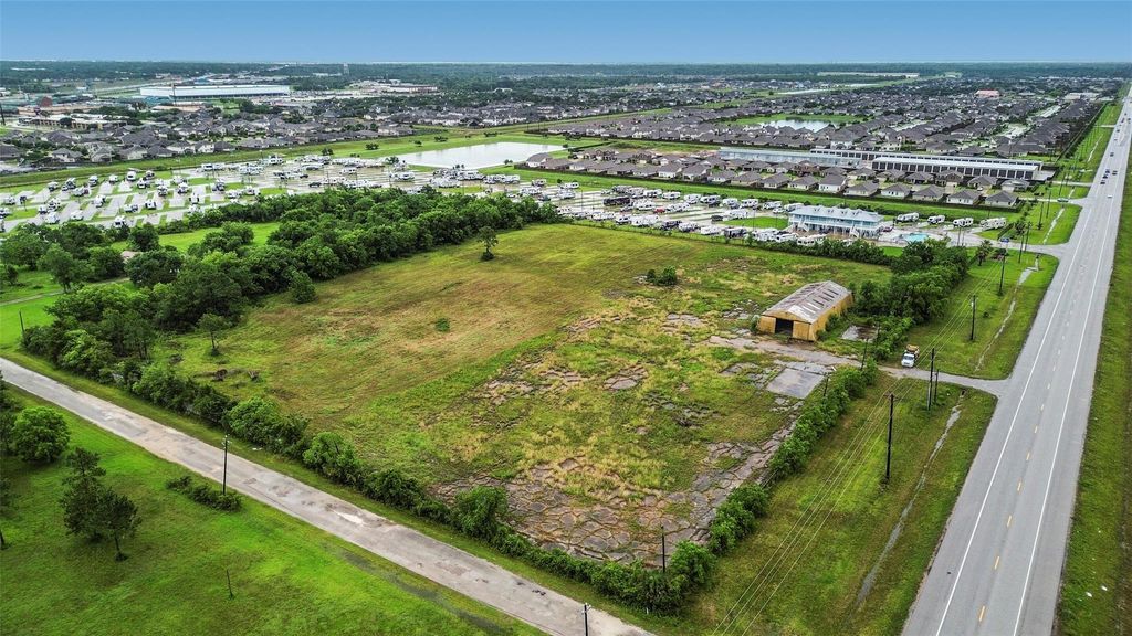 4011 Fm 2004 Road, La Marque, TX 77568