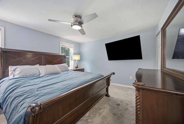 77 Willow Pond Dr 77, Rockland, MA 02370
