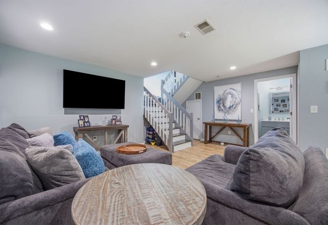 77 Willow Pond Dr 77, Rockland, MA 02370