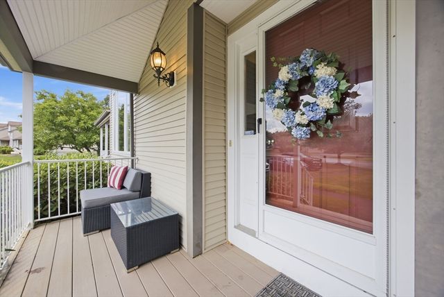 77 Willow Pond Dr 77, Rockland, MA 02370