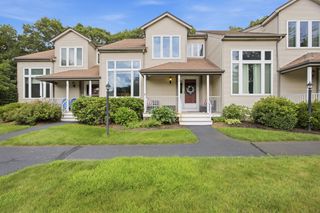 77 Willow Pond Dr 77, Rockland, MA 02370