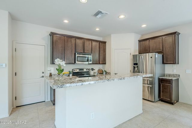 4226 N Harvest Canyon Lane, Tucson, AZ 85718