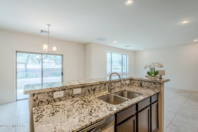 4226 N Harvest Canyon Lane, Tucson, AZ 85718