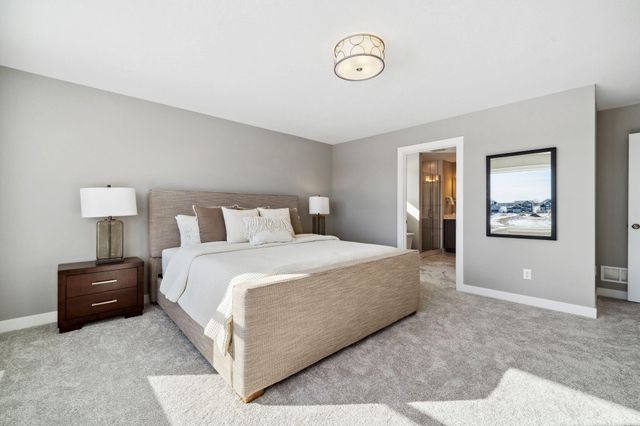 4866 128th Circle NE, Blaine, MN 55449