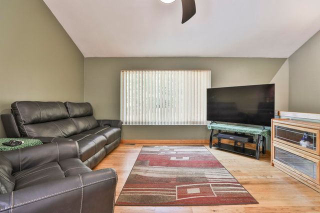 3 Friar Tuck Court, Merrimack, NH 03054
