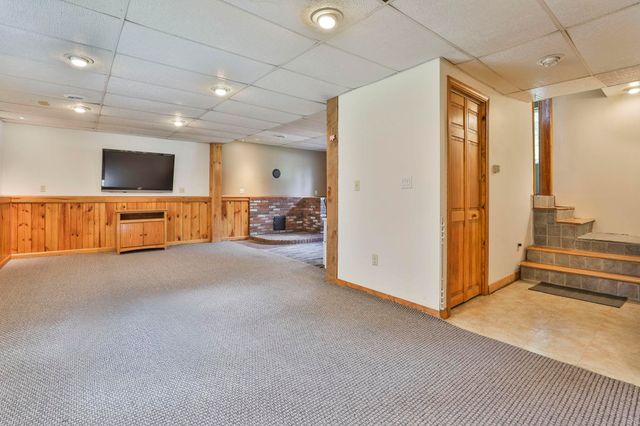 3 Friar Tuck Court, Merrimack, NH 03054