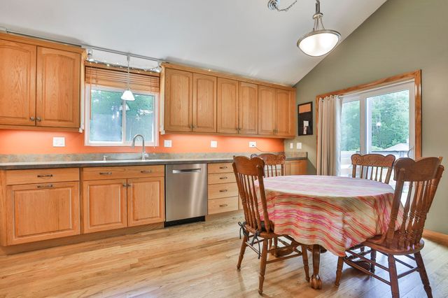 3 Friar Tuck Court, Merrimack, NH 03054